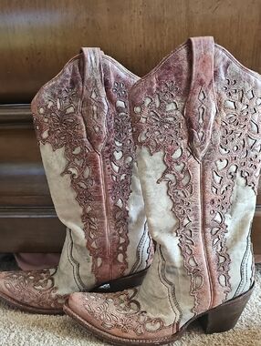 Corral Vintage Cream Leather Cowboy Boots